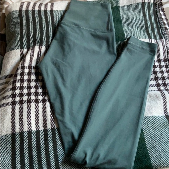 Lululemon Wunder Under Hi-Rise Tight 28” - Picture 3 of 6